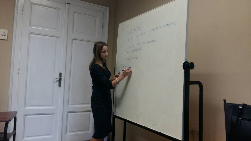 img-8d20f29f486feaa7eb7d3a42dda73038-v