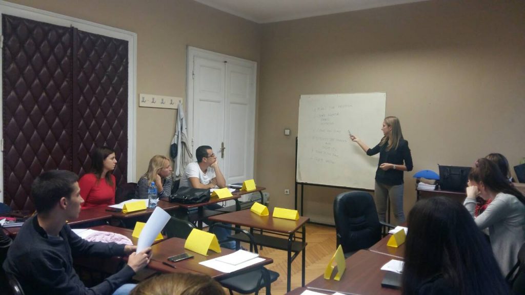 img-c2a9b0db1dacfd4f9e3bfe5f72425fb4-v