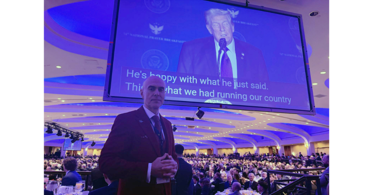 Predsednik Unije poslodavaca Srbije Miloš Nenezić na 74. Nacionalnom molitvenom doručku u Vašingtonu